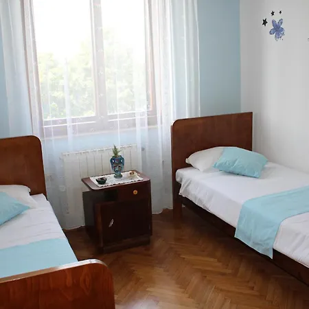 Drift Rock House Sezana