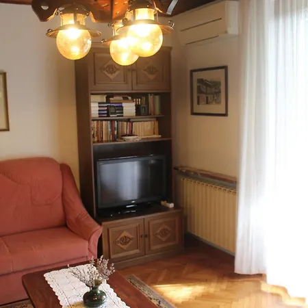 Apartament Drift Rock House Sežana