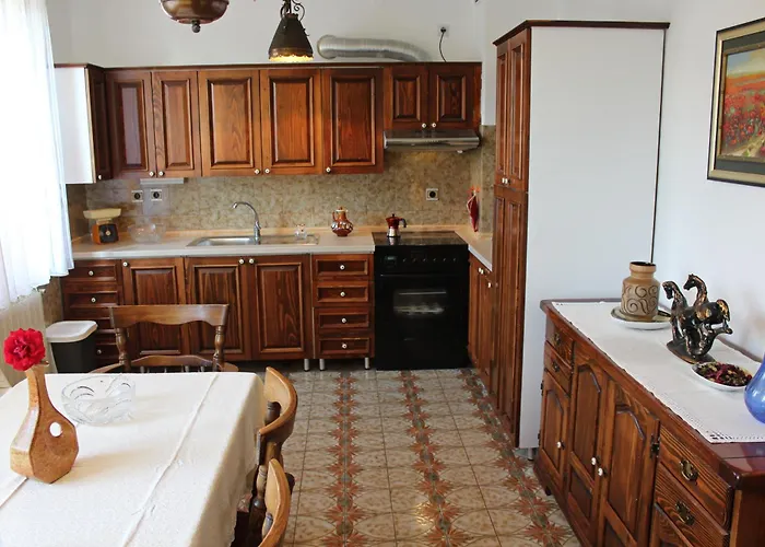 Drift Rock House Apartment Sezana