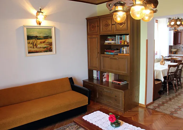 Drift Rock House アパート